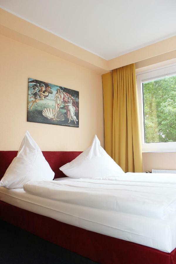 Wiking Hotel Henstedt-Ulzburg Zewnętrze zdjęcie