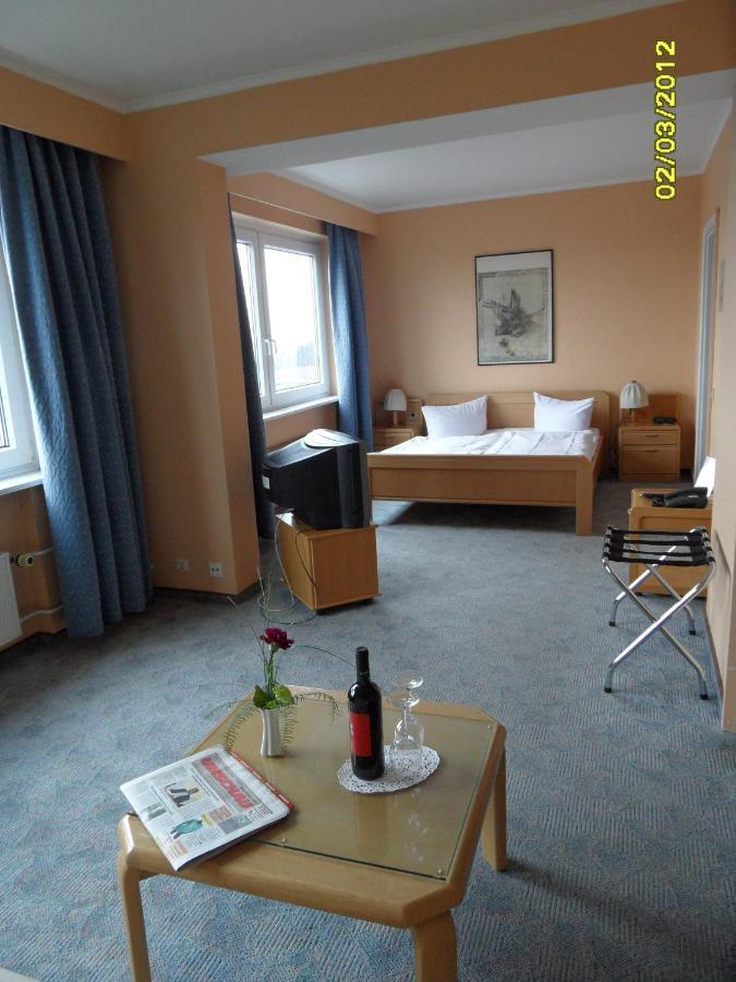 Wiking Hotel Henstedt-Ulzburg Zewnętrze zdjęcie